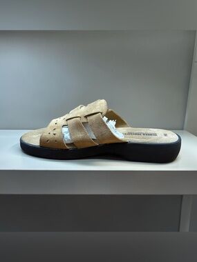 Tender Tootsies, Made in Italy Suede Slide Sandals, Size 9M, Camel 1.5” Heel